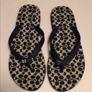 Coach flip flops size L (10)